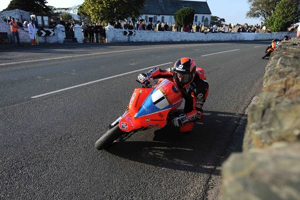 Ryan Farquhar is just one of the Isle of Man TT stars who will be in action at the 2012 Southern 100